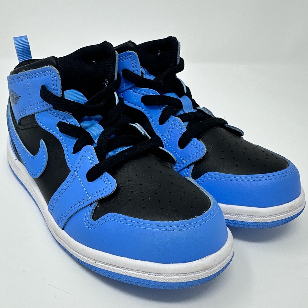 Jordan 1 Kids university Blue and Black Sneakers size 10